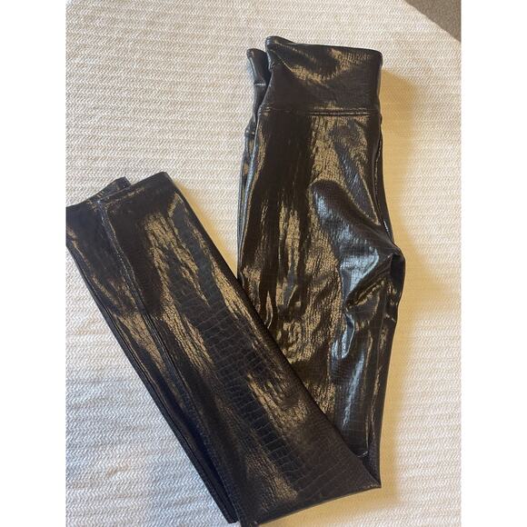 SPANX Revolve Brown Faux Crocodile Leather Textured Leggings M - Picture 4 of 6